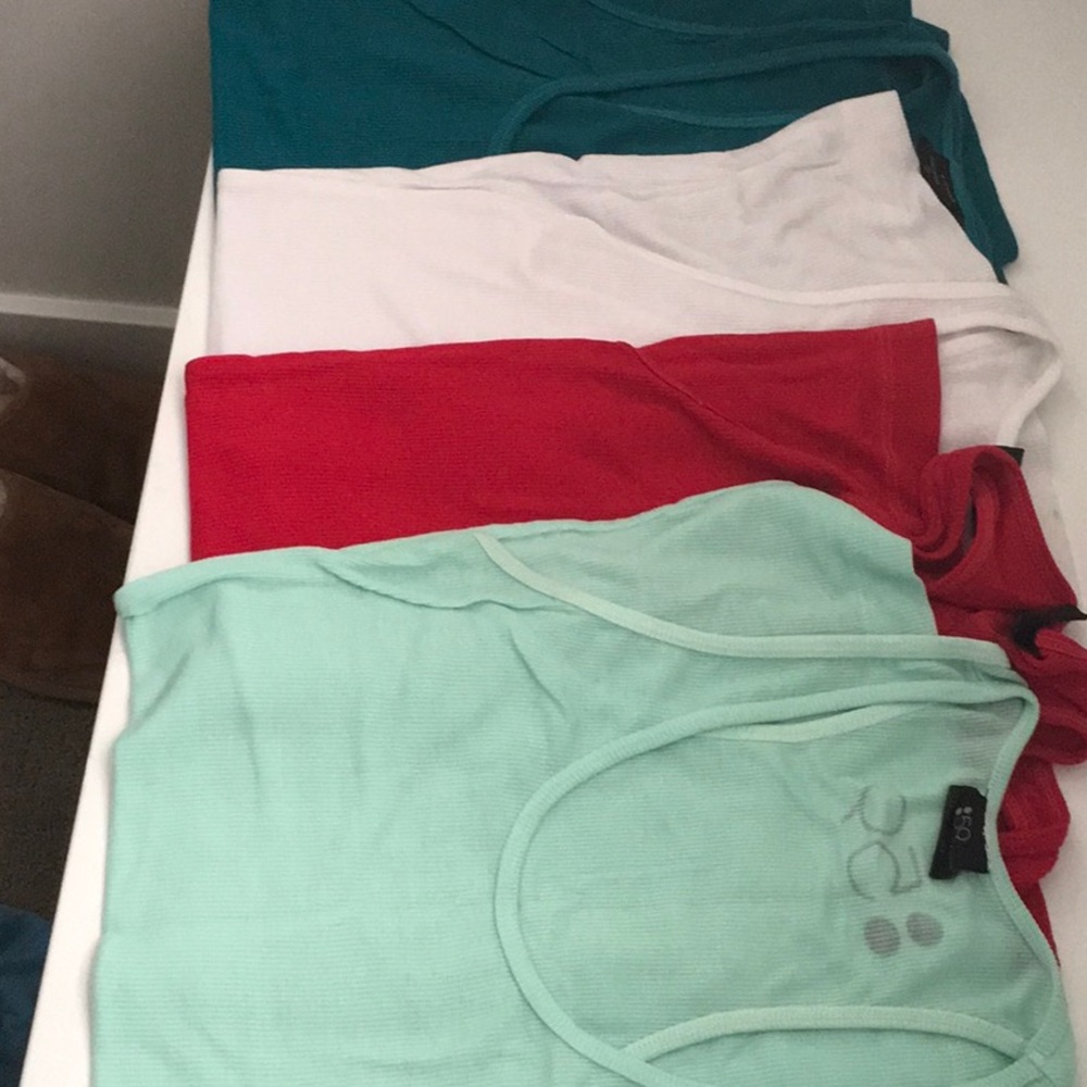 Four Splits59 Ashby ribbed tanks.